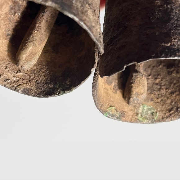 SALE * Antique African Lega Bone Carved Bronze dual Clapper Bell - Picture 7 of 9